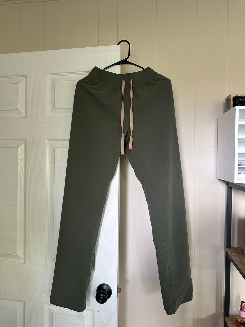 Figs Moss high waisted scrub pants  XS TALL